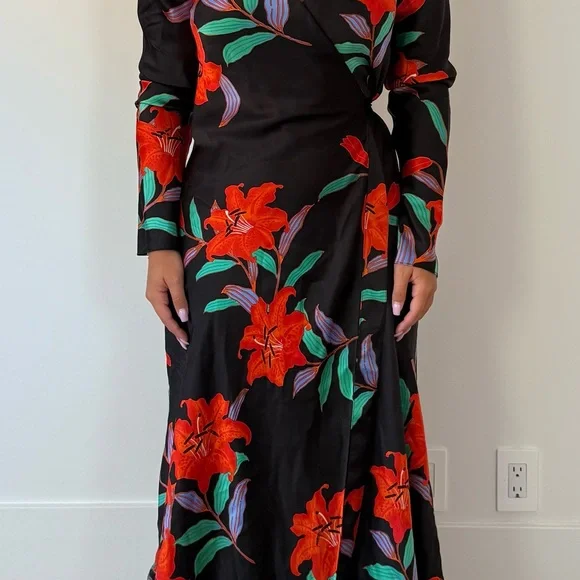 Diane Von Furstenberg Black Dress with Red Floral Design - Picture 4 of 5